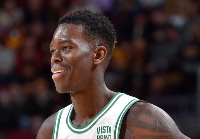 他以出色的 他以出色的