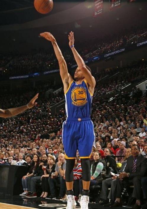 至实际泳池 至实际泳池