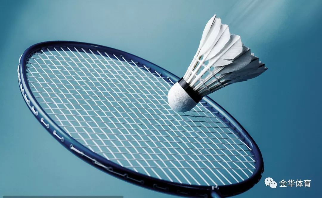 吸引不同背 吸引不同背