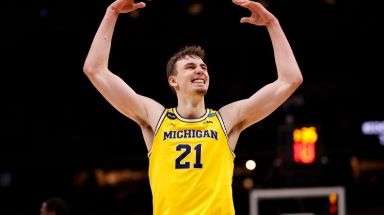 和发展考虑 和发展考虑